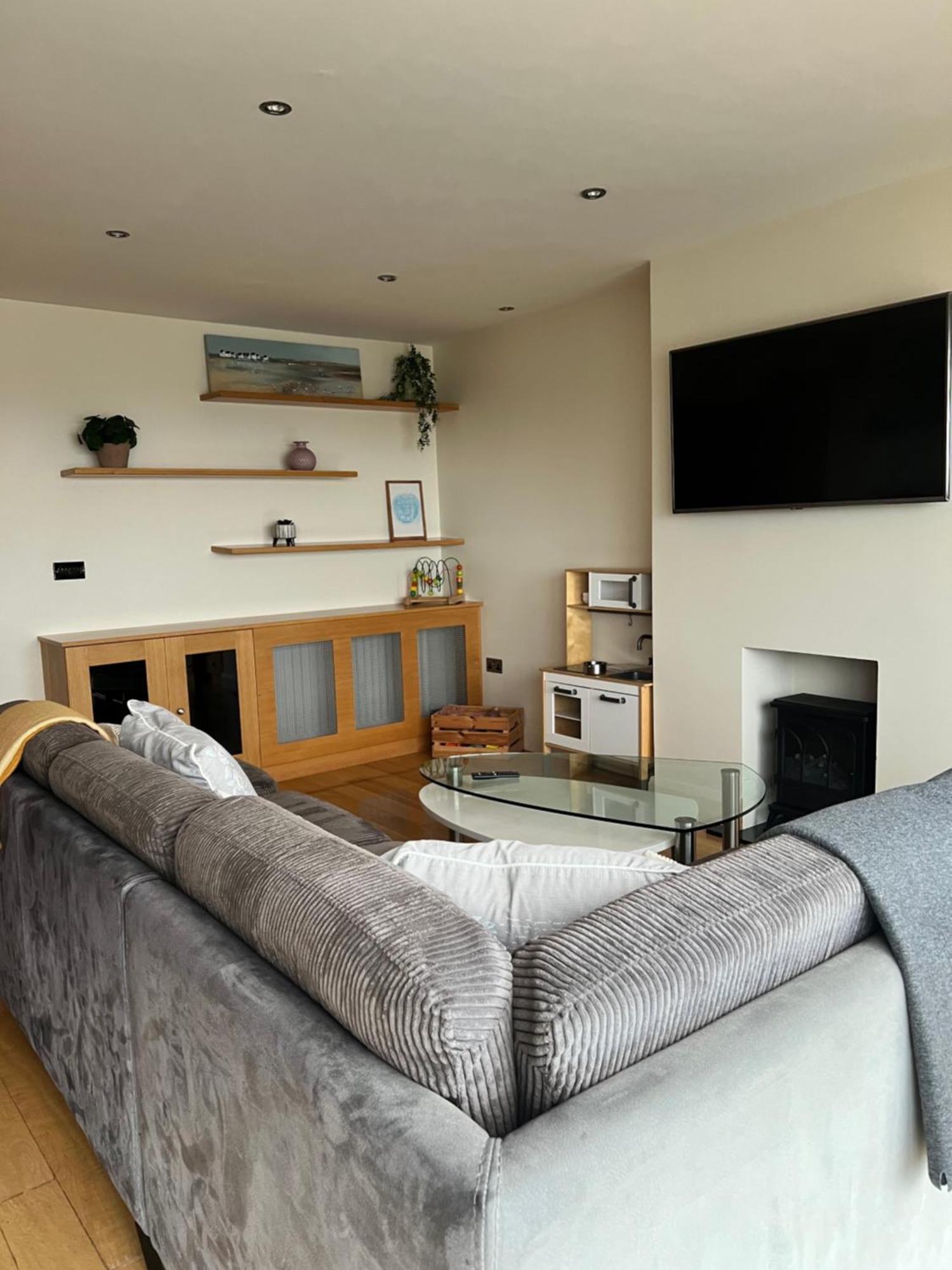 Penthouse Apartment - Town Centre, Sea Views, Secure Parking Portrush Eksteriør billede