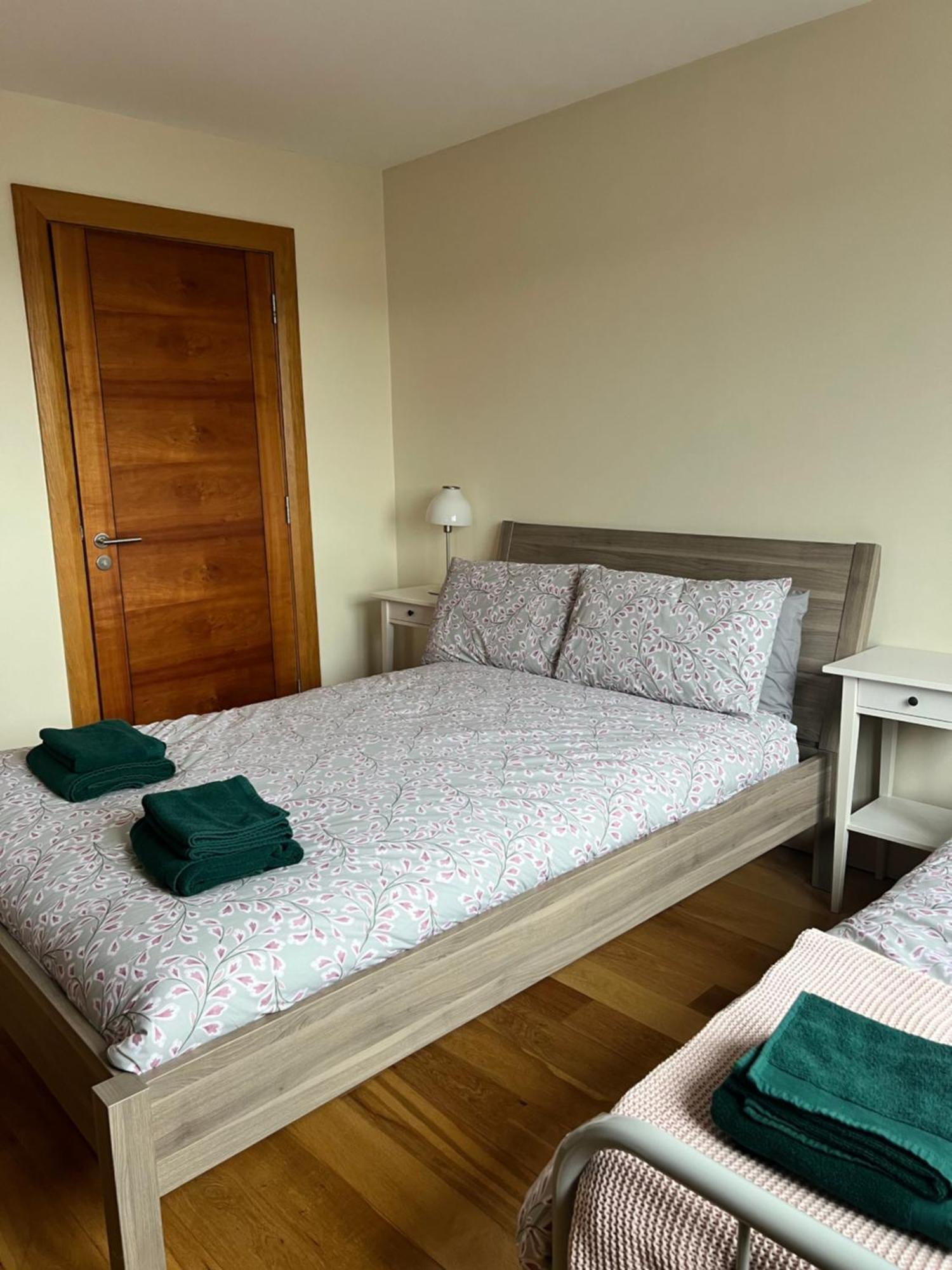 Penthouse Apartment - Town Centre, Sea Views, Secure Parking Portrush Eksteriør billede